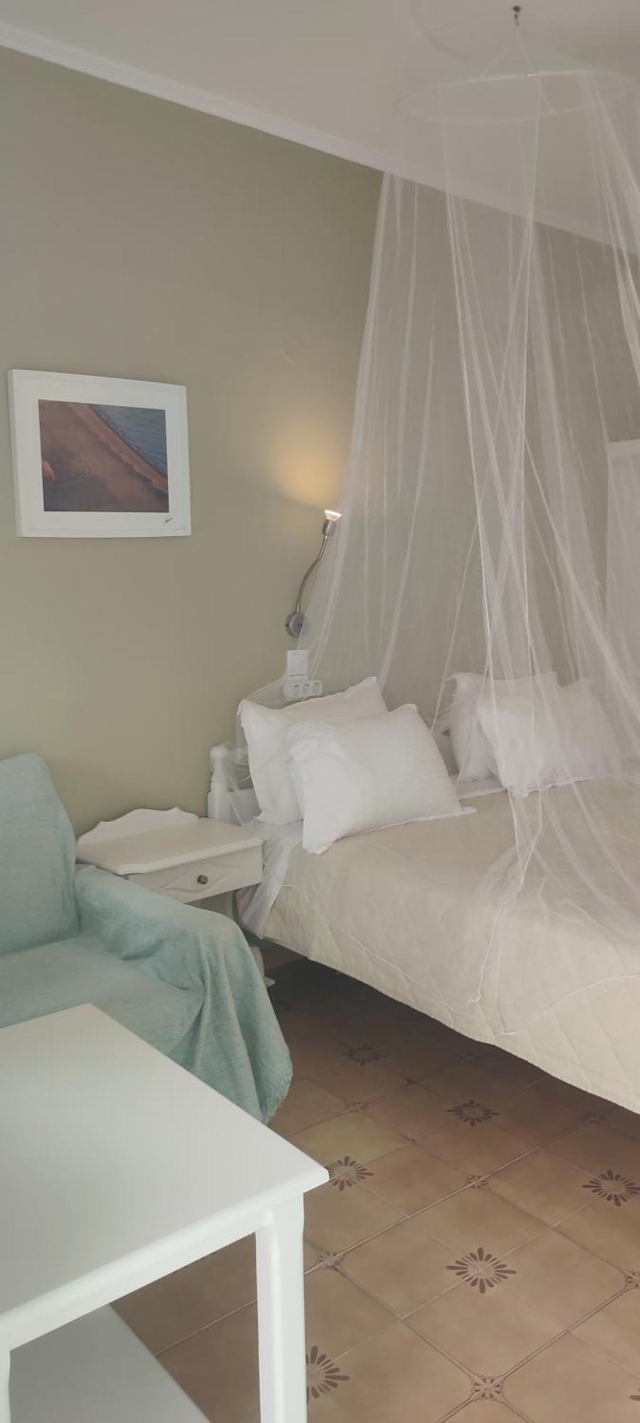 Krinelos Rooms 스칼라 에레수 외부 사진